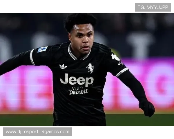 尤文麦肯尼一脚远射震破球门